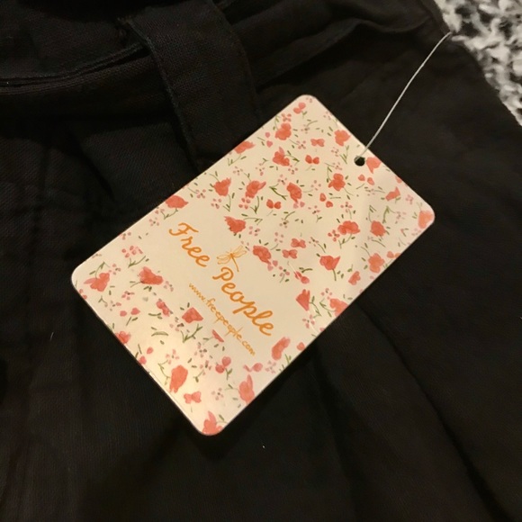 RARE nwt free people everywhere you go short - Picture 2 of 5